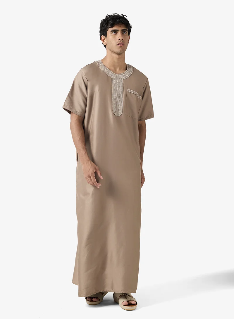 Robert Wood  Round Neck Classic Thobe for Men | Best Price UAE